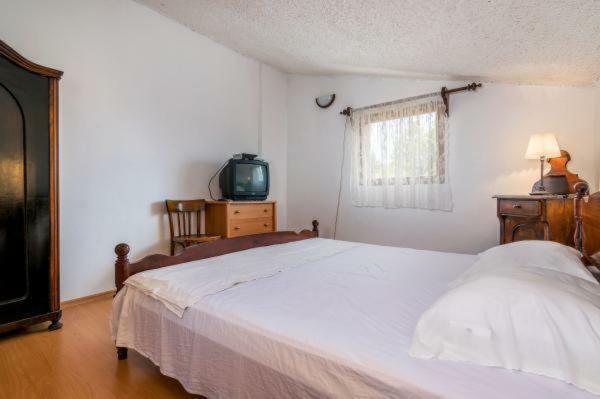 Ferienwohnung Apartman Turk Premantura Exterior foto