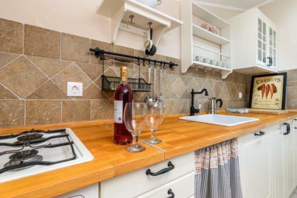 Ferienwohnung Apartman Turk Premantura Exterior foto
