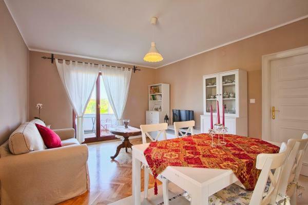 Ferienwohnung Apartman Turk Premantura Exterior foto